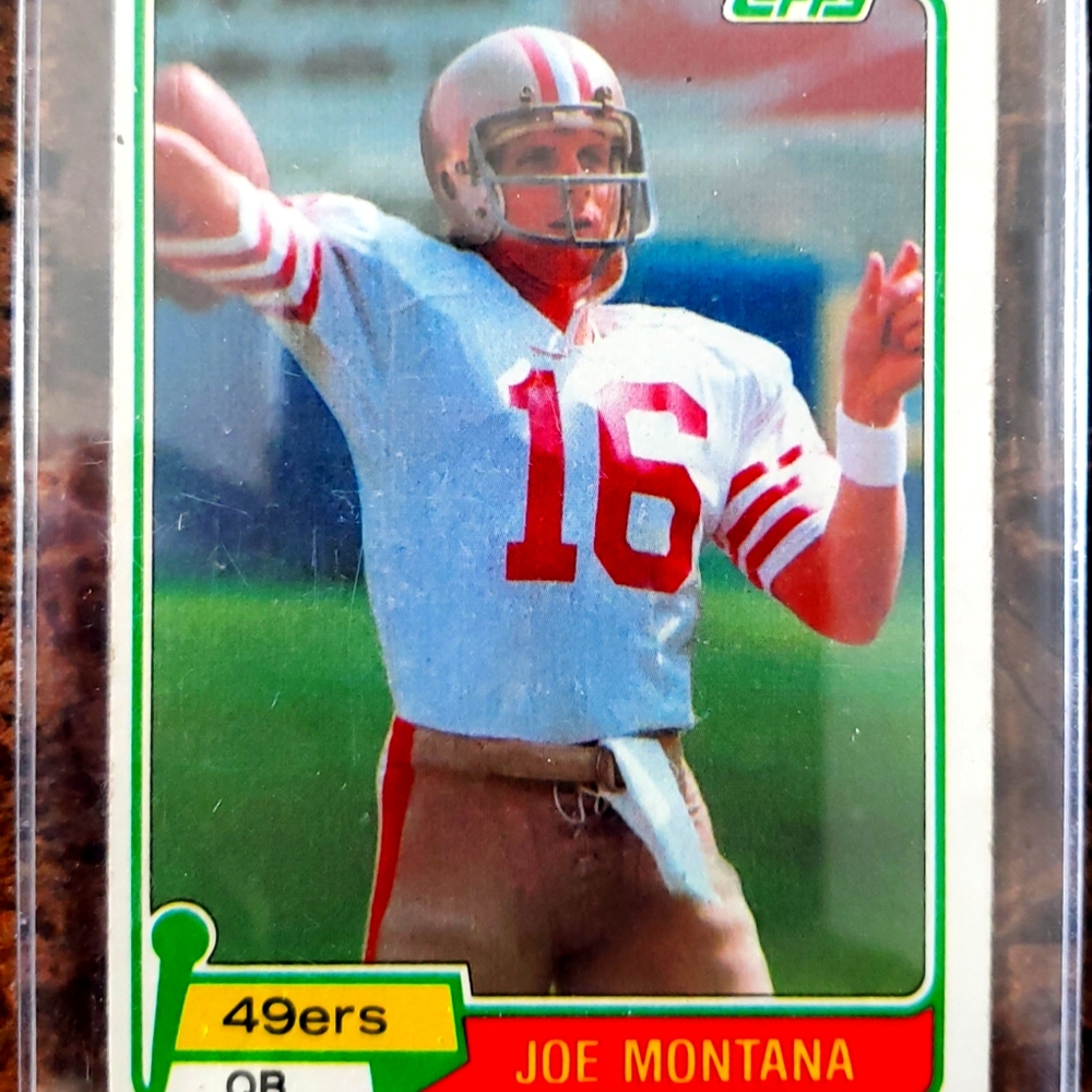 1981 Topps #216 Joe Montana Rookie Card